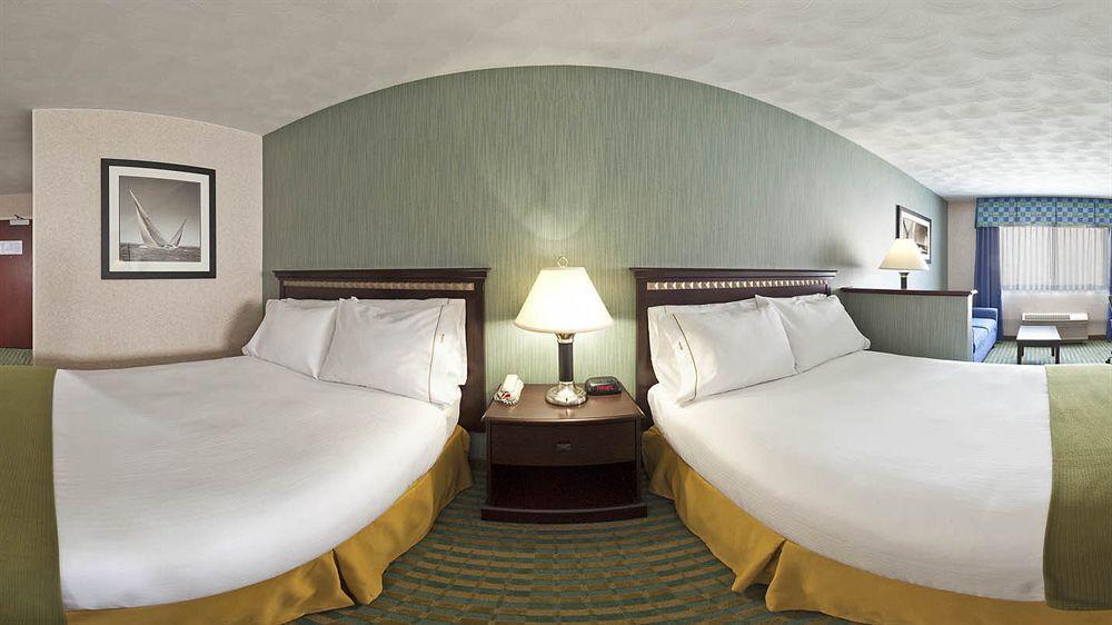 Holiday Inn Express & Suites Smithfield - Providence By Ihg Zewnętrze zdjęcie
