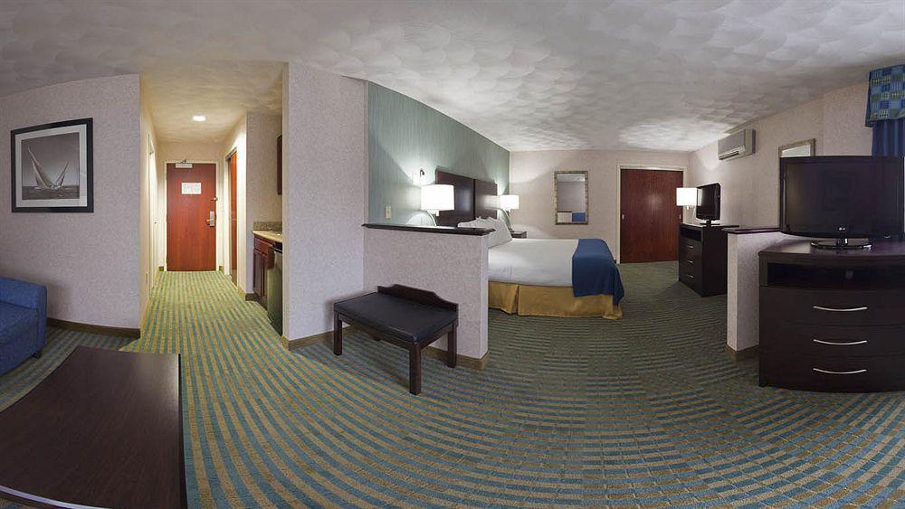 Holiday Inn Express & Suites Smithfield - Providence By Ihg Zewnętrze zdjęcie